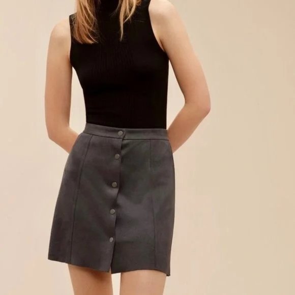 Aritzia Wilfred Free Centinela Mini Skirt Faux Suede Button Grey Size 6 - Picture 6 of 12